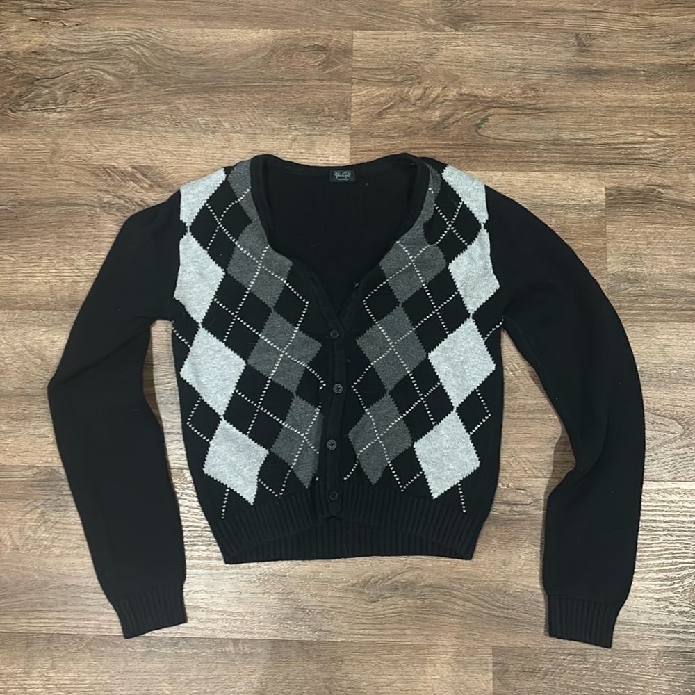 Brandy Melville long sleeve shirt